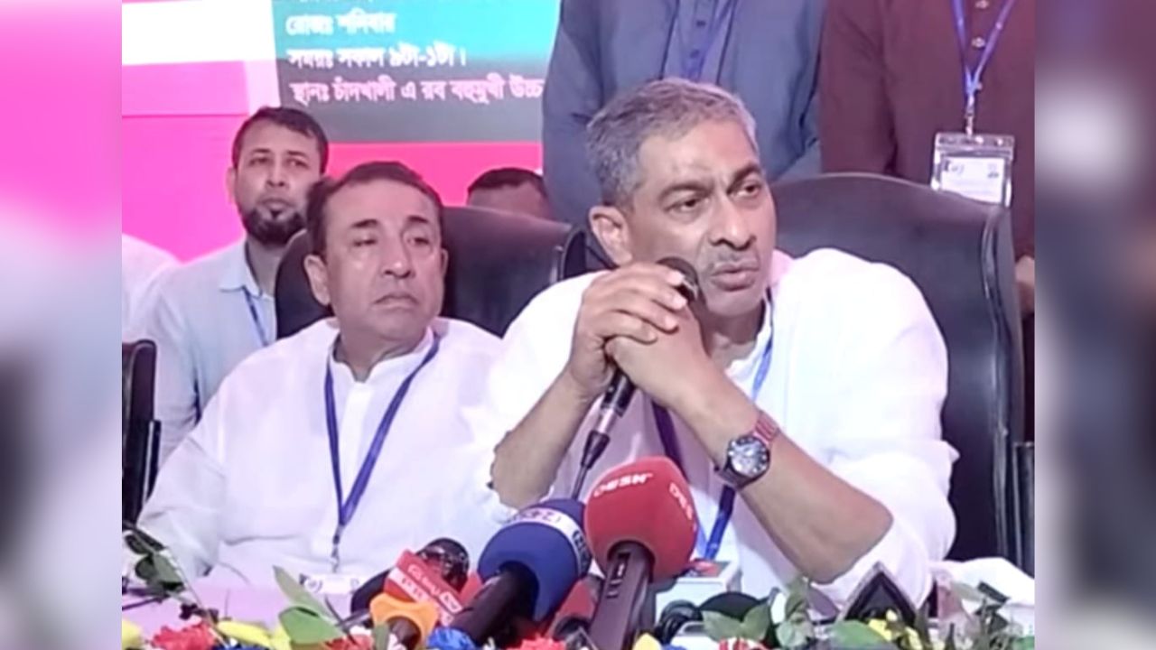 শাহবাগে জুলাই যোদ্ধাদের মারামারি জাতির জন্য দুর্ভাগ্যজনক: এ্যানি